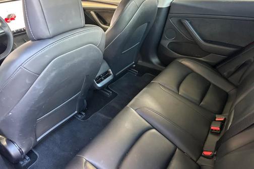 2022 Tesla Model 3 Base