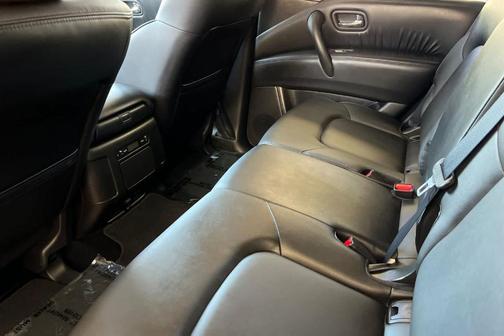 Brilliant Silver Metallic 2024 Nissan Armada SV