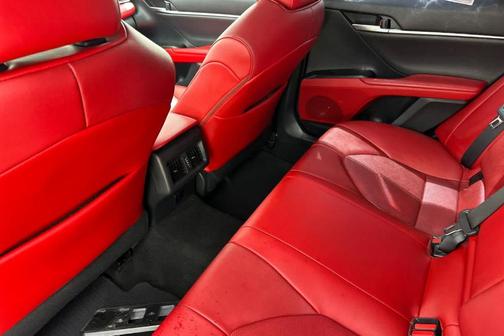 Wind Chill Pearl 2021 Toyota Camry XSE