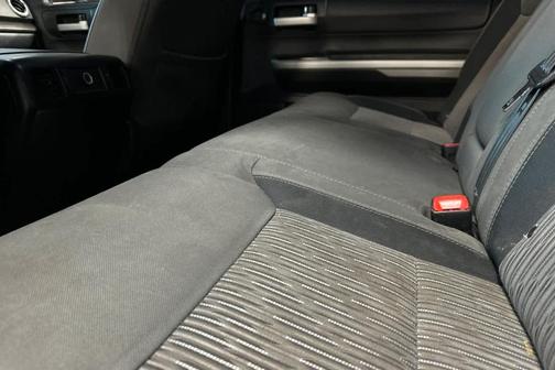 2014 Toyota Tundra SR5