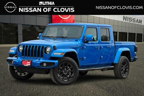 Hydro Blue Pearlcoat 2023 Jeep Gladiator Overland