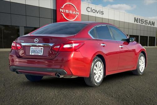 Cayenne Red 2016 Nissan Altima 2.5 S