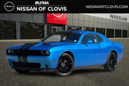 B5 Blue Pearlcoat 2018 Dodge Challenger SXT