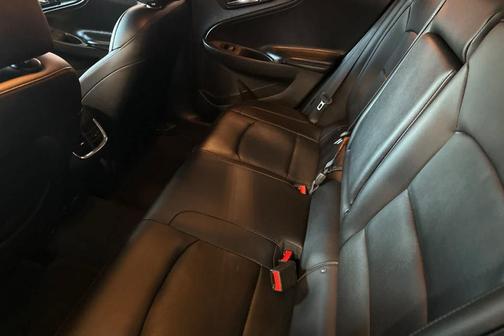 Pepperdust Metallic 2017 Chevrolet Malibu Premier