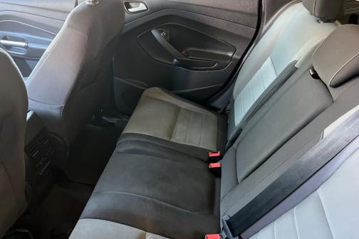 Magnetic 2016 Ford C-Max Hybrid SE
