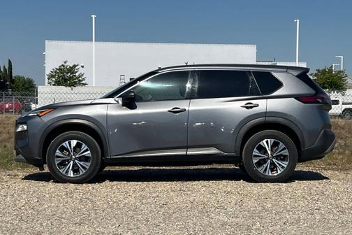 Gun Metallic 2021 Nissan Rogue SV