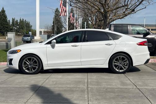2020 Ford Fusion SEL