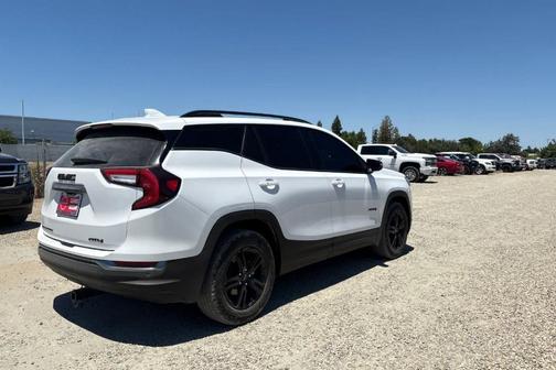 Summit White 2024 GMC Terrain AT4