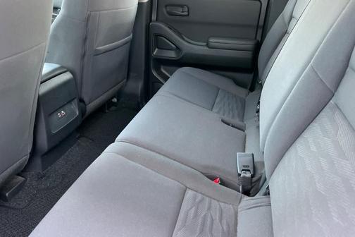 2023 Nissan Frontier S