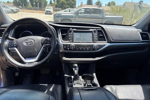 Predawn Gray Mica 2017 Toyota Highlander Hybrid Limited