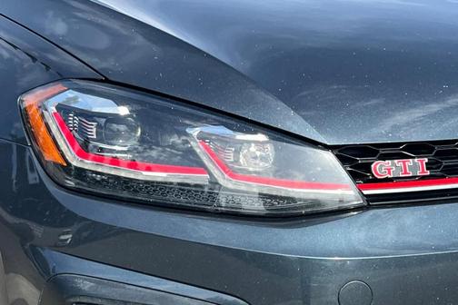 2021 Volkswagen Golf GTI 2.0T SE
