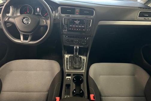 2016 Volkswagen e-Golf SE