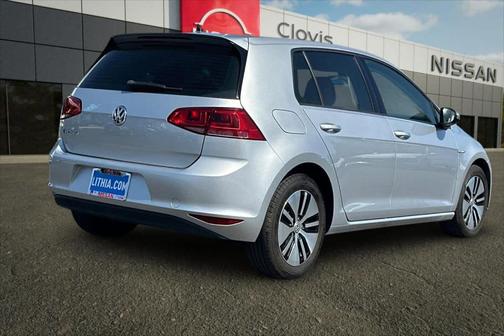 2016 Volkswagen e-Golf SE