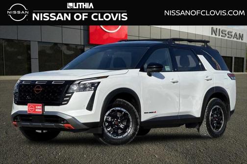 White / Black 2026 Nissan Pathfinder Rock Creek