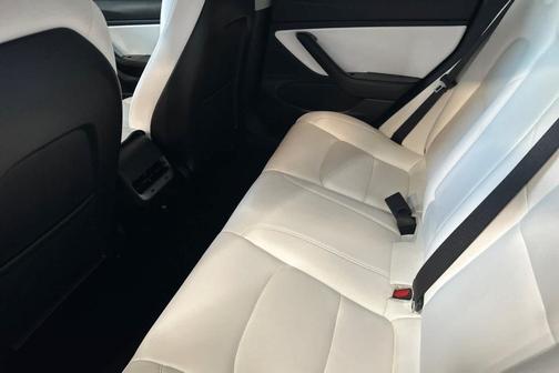 2019 Tesla Model 3 Performance