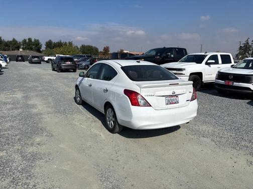 2013 Nissan Versa 1.6 SL