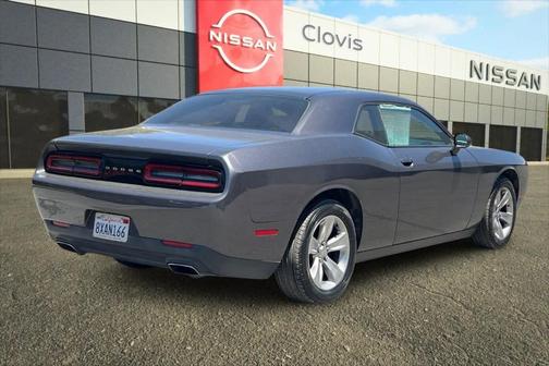 2017 Dodge Challenger SXT