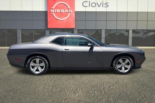 2017 Dodge Challenger SXT