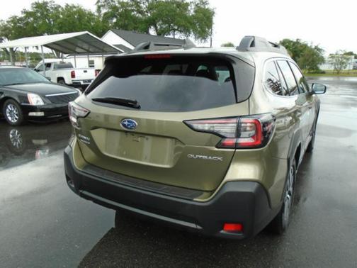 Autumn Green Metallic 2023 Subaru Outback Premium
