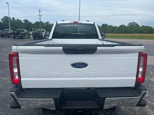 Oxford White 2026 Ford F-350 XL