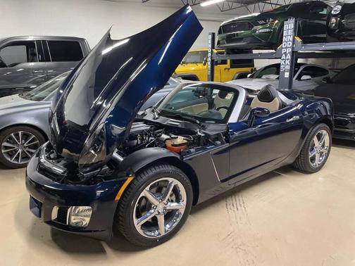 2008 Saturn Sky Red Line