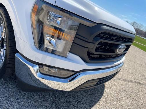 White 2023 Ford F-150 XL