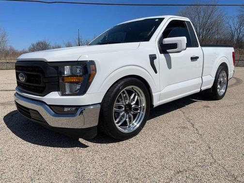 White 2023 Ford F-150 XL