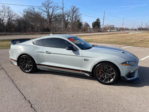 2022 Ford Mustang Mach 1