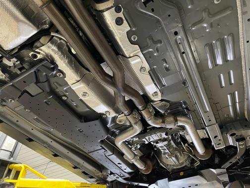 2022 Ford Mustang Mach 1