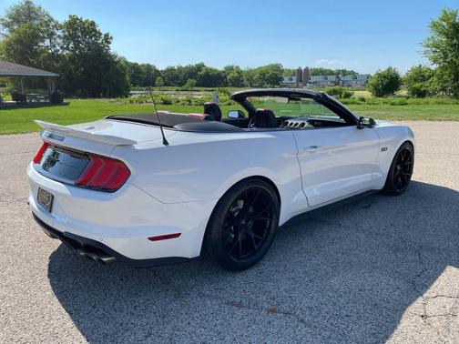 White 2019 Ford Mustang GT Premium
