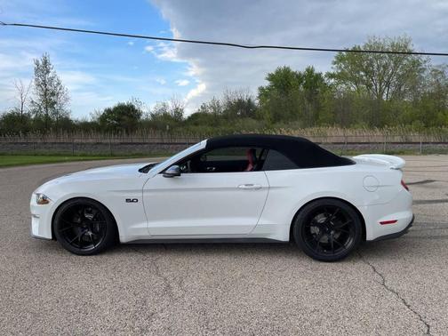 White 2019 Ford Mustang GT Premium