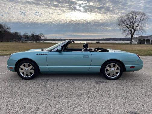 Thunderbird Blue 2002 Ford Thunderbird Deluxe