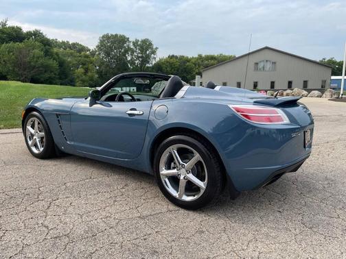 2007 Saturn Sky Red Line
