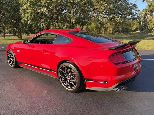2022 Ford Mustang Mach 1