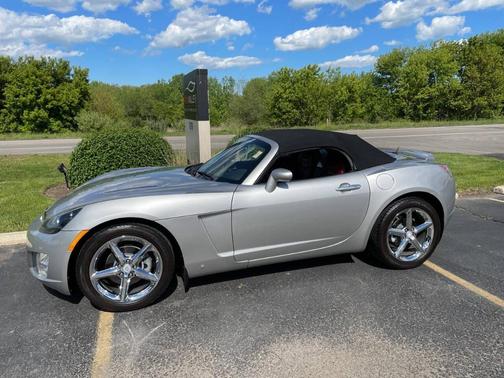 2008 Saturn Sky Red Line