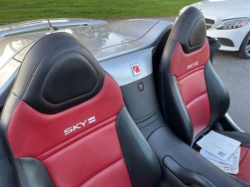 2008 Saturn Sky Red Line