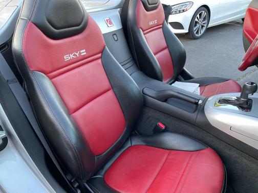 2008 Saturn Sky Red Line