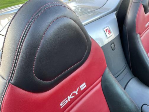 2008 Saturn Sky Red Line