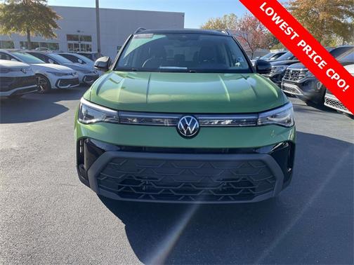 2025 Volkswagen Taos 1.5T SE Black