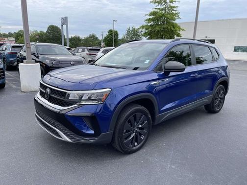 Blue Dusk 2023 Volkswagen Taos 1.5T S