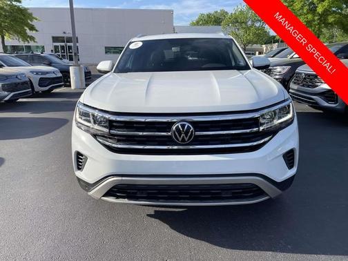 Pure White 2023 Volkswagen Atlas Cross Sport 3.6 V6 SE w/ Technology