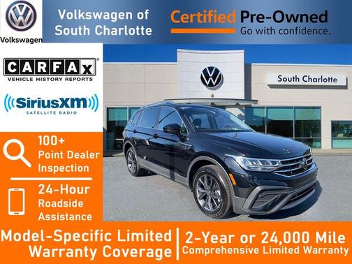Deep Black Pearl Effect 2023 Volkswagen Tiguan 2.0T SE