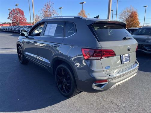 2022 Volkswagen Taos 1.5T SE