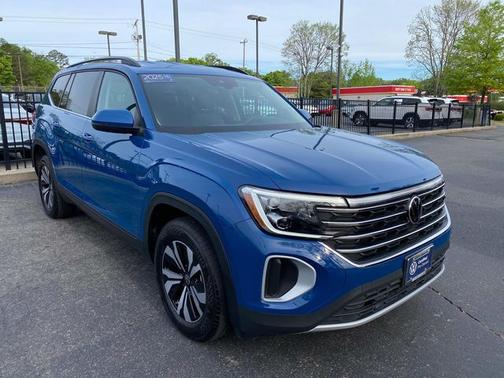 2025 Volkswagen Atlas 2.0T SE