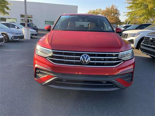 2023 Volkswagen Tiguan 2.0T SE