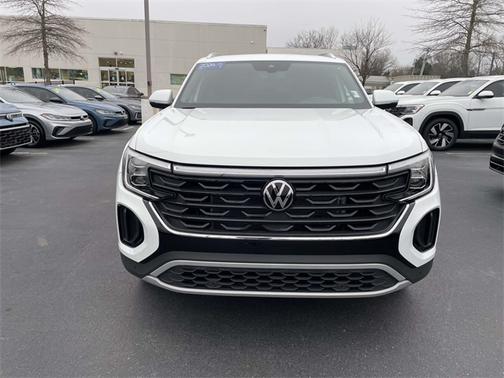 2024 Volkswagen Atlas Cross Sport 2.0T SE w/ Technology