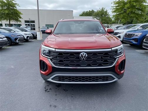 2025 Volkswagen Atlas Cross Sport 2.0T SE w/ Technology