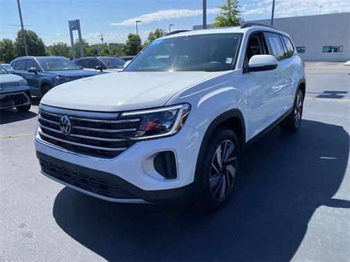 2024 Volkswagen Atlas 2.0T SE w/ Technology