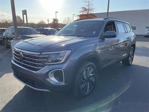 2025 Volkswagen Atlas 2.0T SE w/ Technology