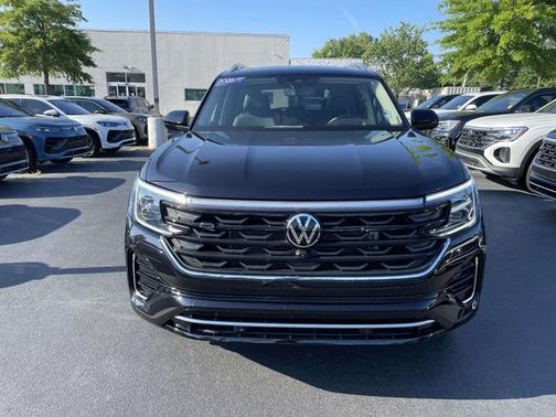 Deep Black Pearl Effect 2026 Volkswagen Atlas 2.0T SEL Premium R-Line